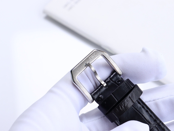 アイ・ダブリュー・シー角部分ディテール